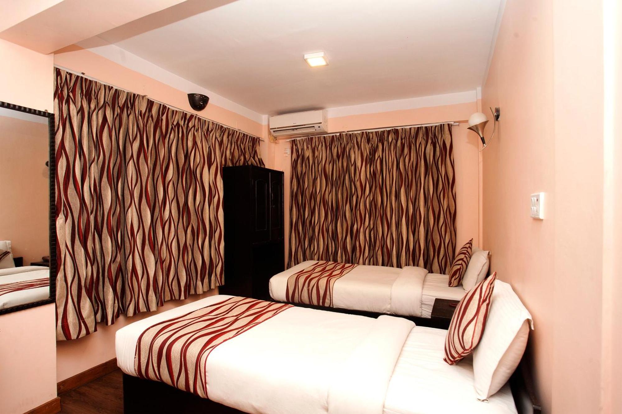Kathmandu City Hotel Экстерьер фото