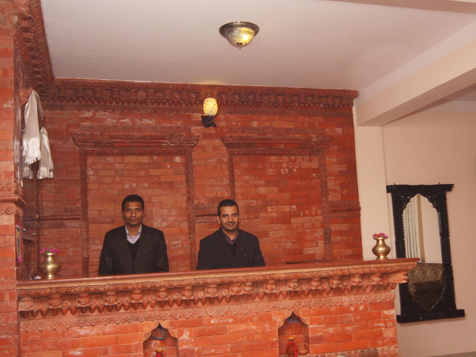 Kathmandu City Hotel Экстерьер фото