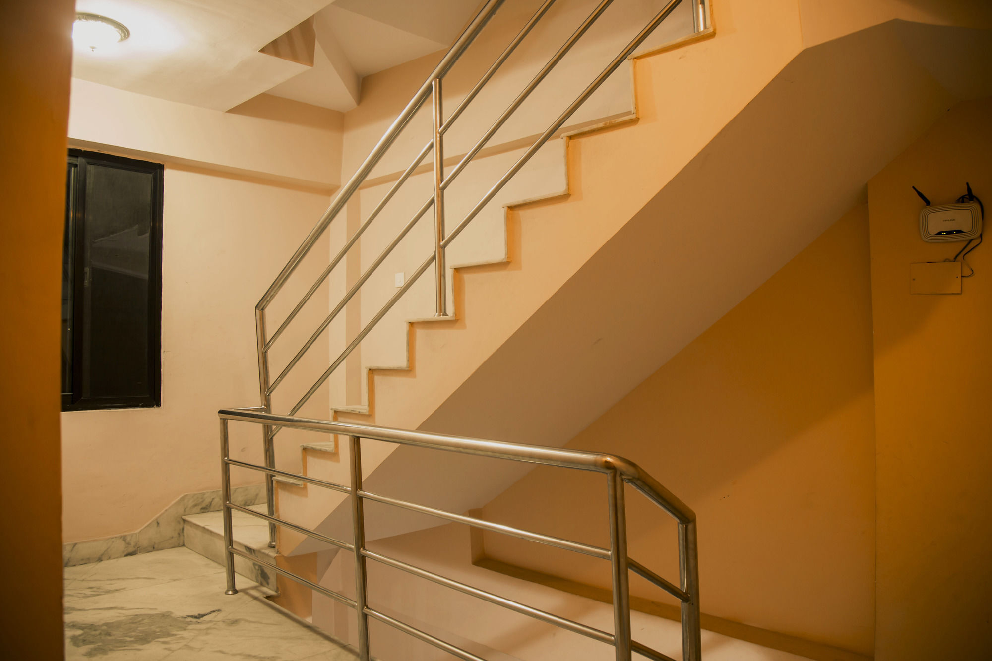 Kathmandu City Hotel Экстерьер фото